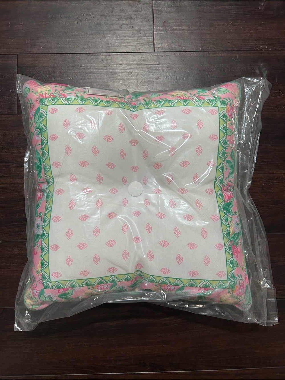 NWT Lilly Pulitzer indoor/outdoor pillow 20x20